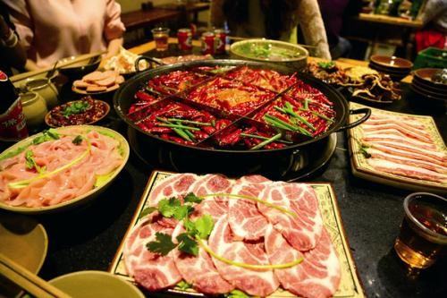 巴渝煙火味，火鍋與飲品的冰火之歌