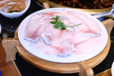 一年四店，從不打折卻日日爆滿(mǎn) 揭秘這家燜鍋火鍋店的生意經(jīng)
